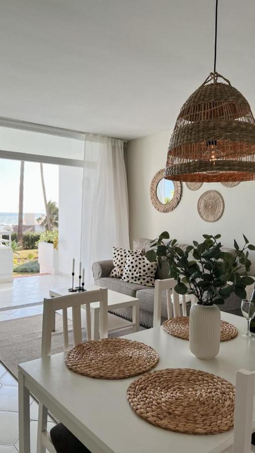 Ferienwohnung Miraflores Beach - Sea Front - Luxury Mijas Exterior foto